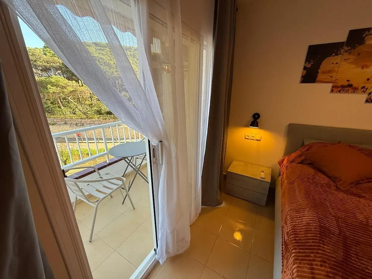 Lloret De Mar Coastal Retreat Just Steps From The Beach Apartment